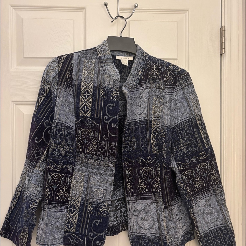 Women's Patterned Jacket - Black and Gray